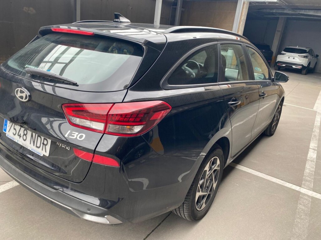 Foto 2 del anuncio Hyundai i30 1.0 TGDI 48V Klass  de Ocasión en Madrid