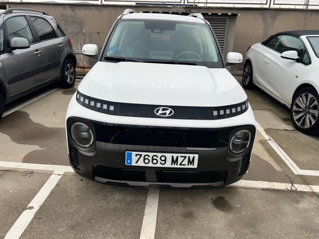 Foto 2 del anuncio Hyundai Inster 49KWH 85KW (115CV) Maxx  de Ocasión en Madrid