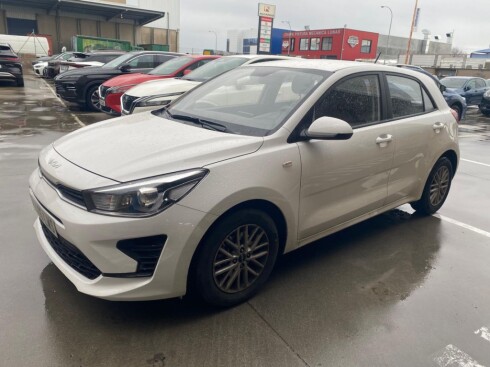Foto principal del anuncio Kia Rio 1.0 T-GDi 74kW (100CV) MHEV iMT Concept  de Ocasión en Madrid