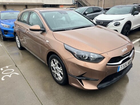 Foto impresión del anuncio Kia Ceed 1.0 T-GDi 74kW (100CV) Drive  de Ocasión en Madrid
