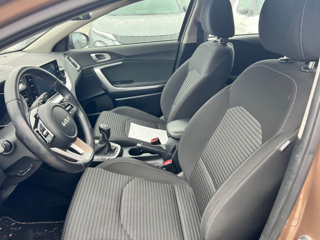 Foto 6 del anuncio Kia Ceed 1.0 T-GDi 74kW (100CV) Drive  de Ocasión en Madrid