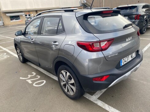 Foto impresión del anuncio Kia Stonic 1.2 DPi 62kW (84CV) Concept  de Ocasión en Madrid