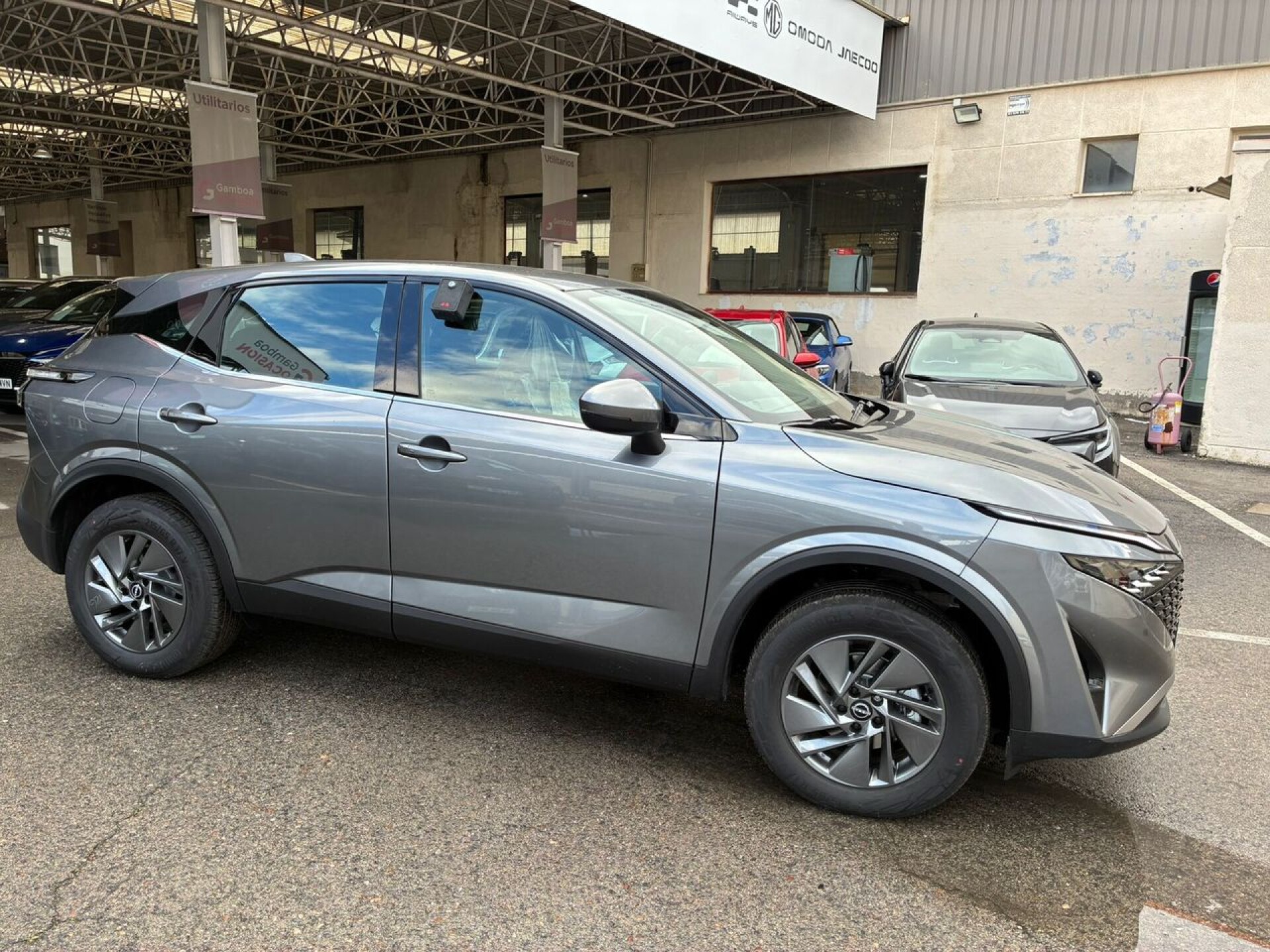 Foto principal del anuncio Nissan Qashqai DIG-T 116kW (158CV) mHEV CVT Acenta  de Ocasión en Madrid