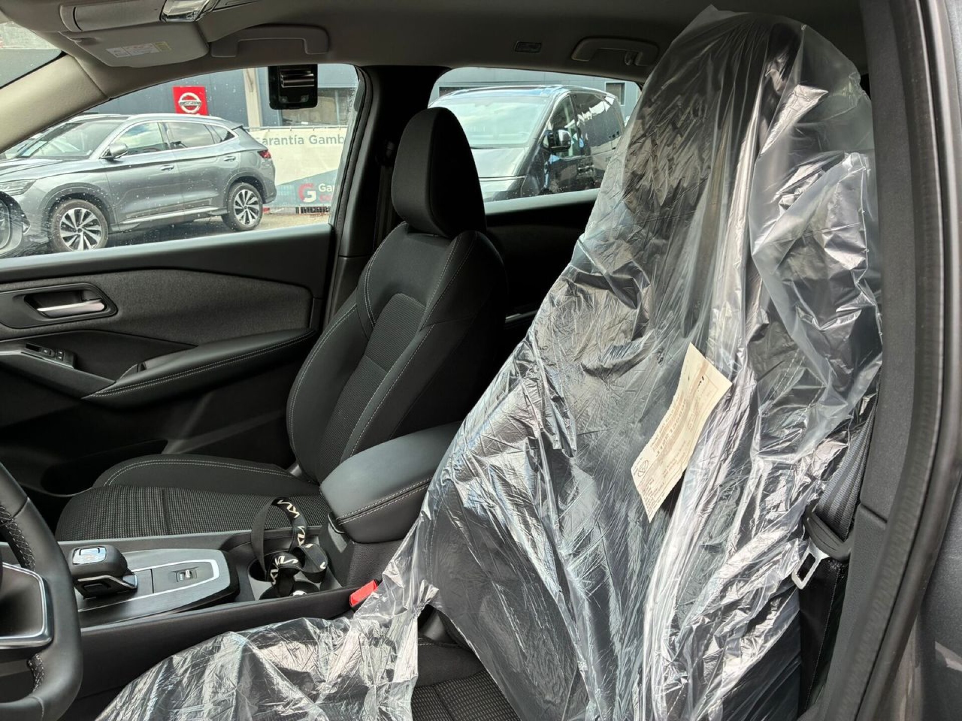 Foto 5 del anuncio Nissan Qashqai DIG-T 116kW (158CV) mHEV CVT Acenta  de Ocasión en Madrid