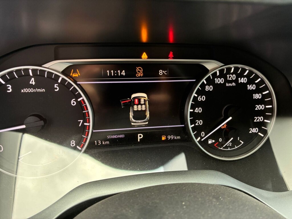 Foto 6 del anuncio Nissan Qashqai DIG-T 116kW (158CV) mHEV CVT Acenta  de Ocasión en Madrid