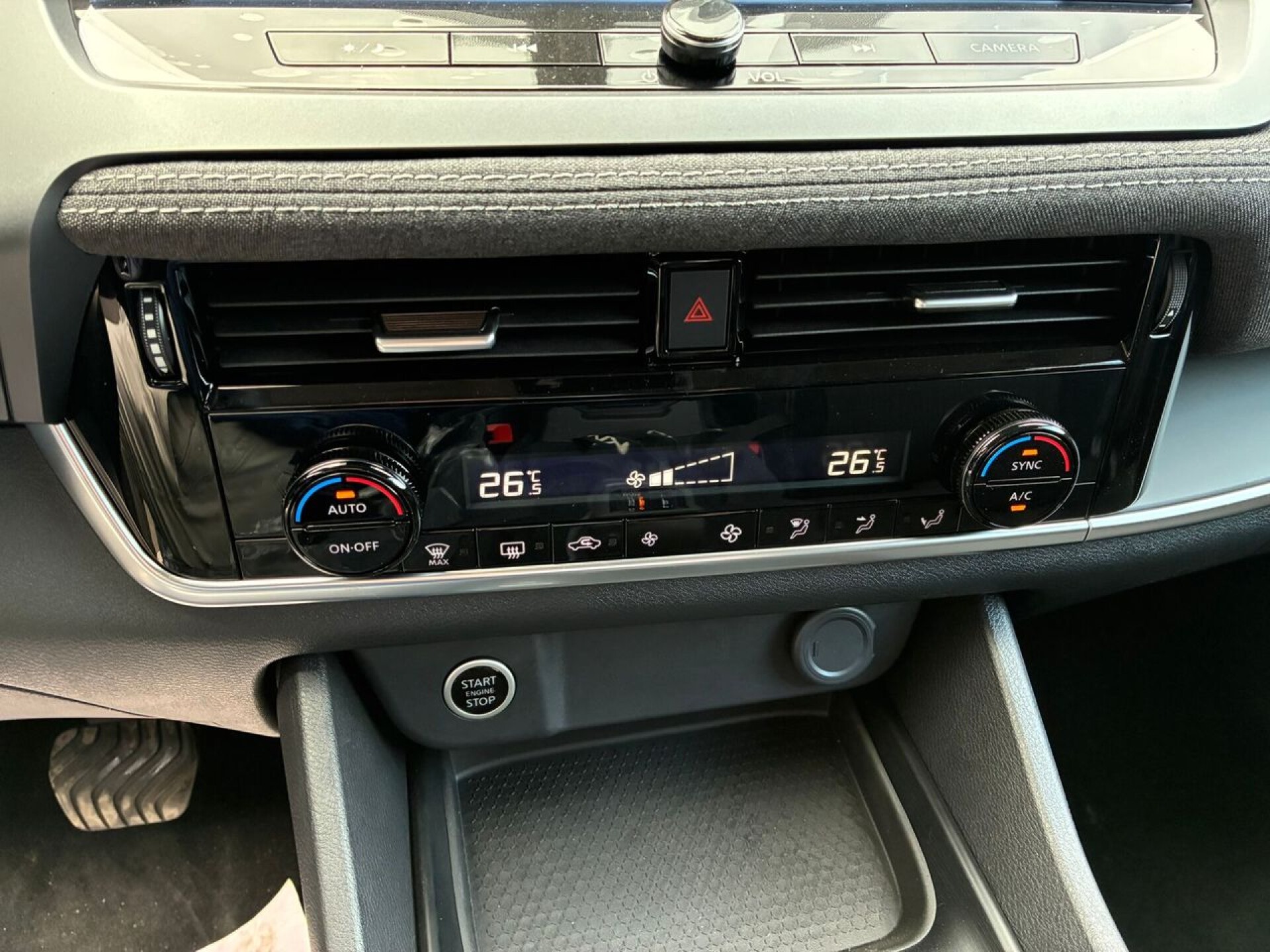 Foto 7 del anuncio Nissan Qashqai DIG-T 116kW (158CV) mHEV CVT Acenta  de Ocasión en Madrid