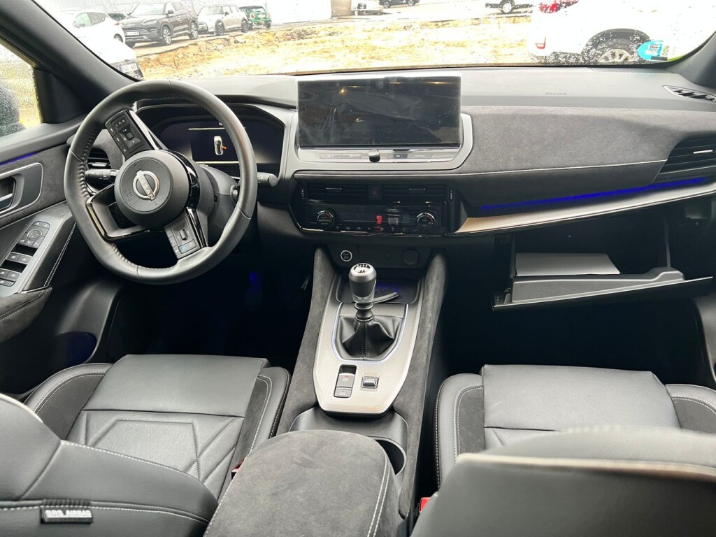 Foto 5 del anuncio Nissan Qashqai DIG-T 103kW (140CV) mHEV 4x2 N-Design  de Ocasión en Madrid