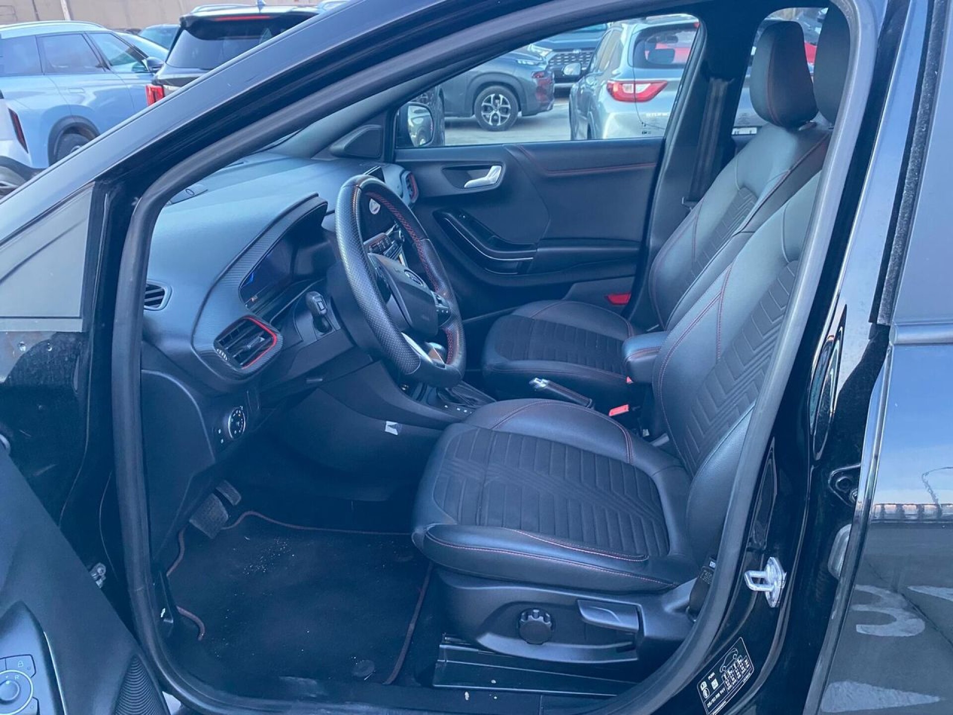 Foto 5 del anuncio Ford Puma 1.0 EcoBoost 125cv ST-Line X MHEV Auto  de Ocasión en Madrid