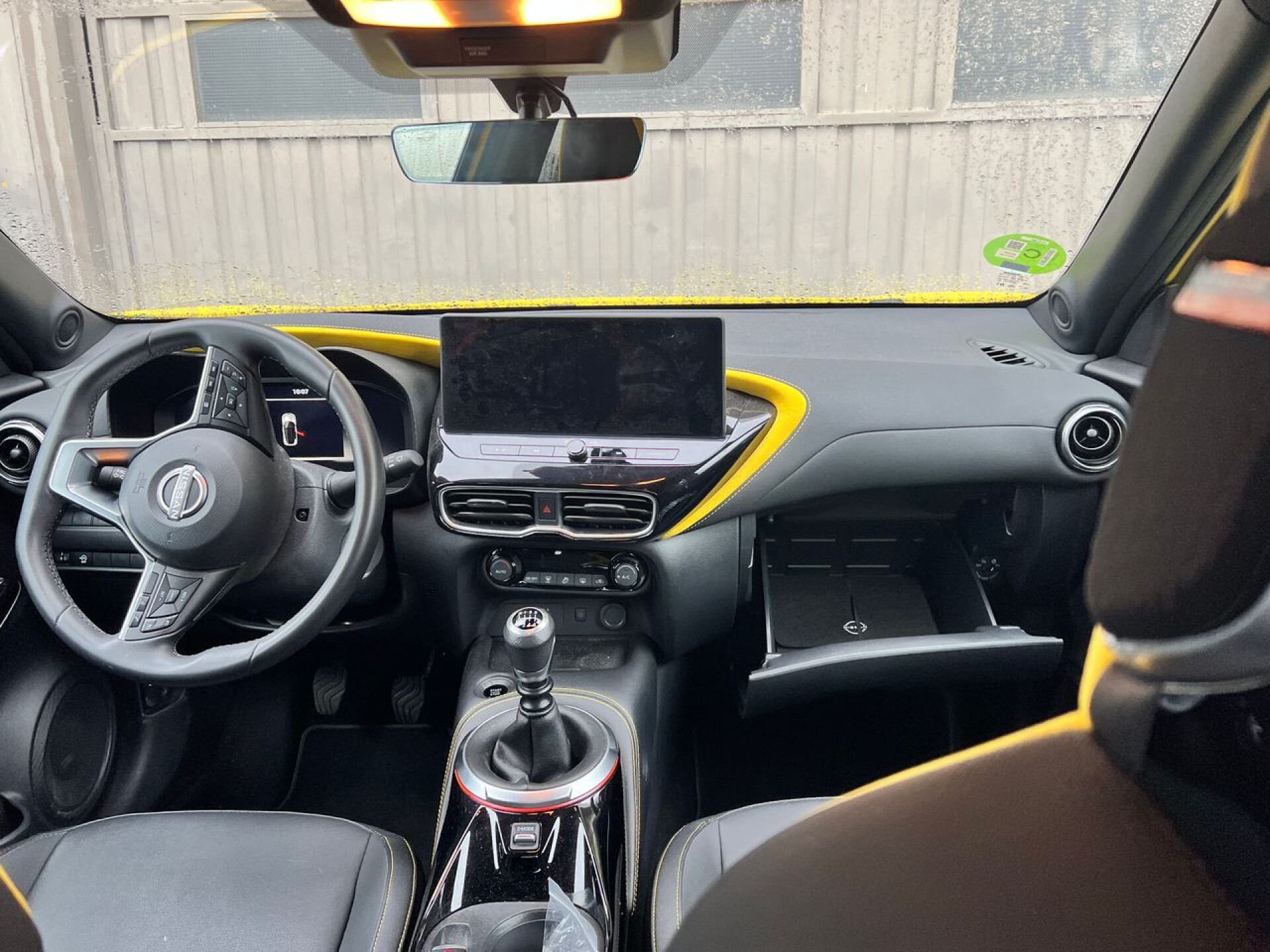 Foto 9 del anuncio Nissan Juke DIG-T 84 kW (114 CV) 6M/T Ikon Edition  de Ocasión en Madrid