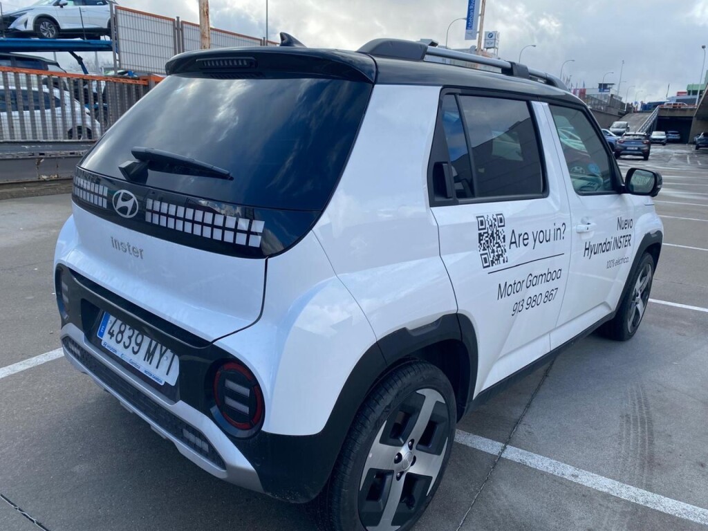 Foto 3 del anuncio Hyundai Inster 49KWH 85KW (115CV) Tecno 2C  de Ocasión en Madrid