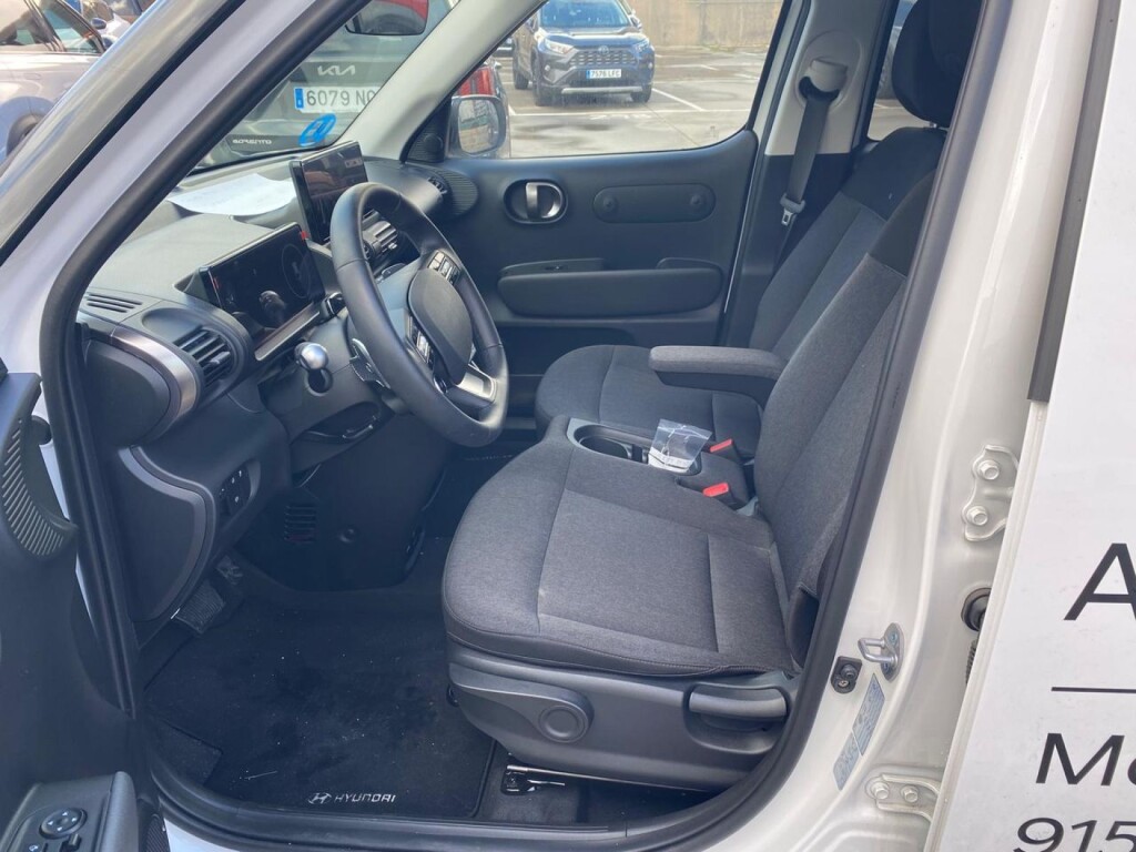 Foto 5 del anuncio Hyundai Inster 49KWH 85KW (115CV) Tecno 2C  de Ocasión en Madrid