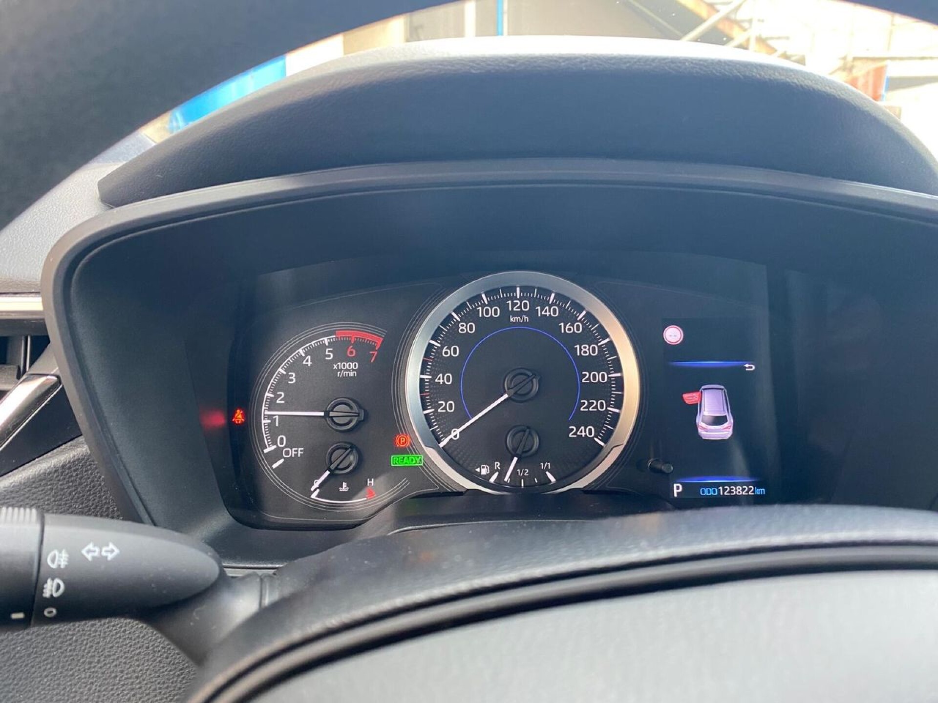 Foto 14 del anuncio Toyota Corolla 1.8 125H BUSINESS E-CVT TOURING SPORT  de Ocasión en Madrid