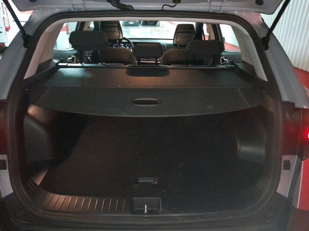 Foto 7 del anuncio Kia Sportage 1.6 T-GDi HEV 171kW (230CV) Drive 4x2  de Ocasión en Madrid