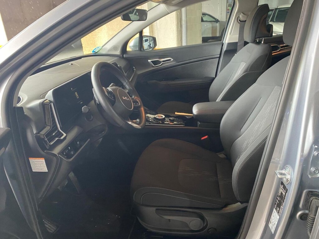 Foto 13 del anuncio Kia Sportage 1.6 T-GDi HEV 171kW (230CV) Drive 4x2  de Ocasión en Madrid