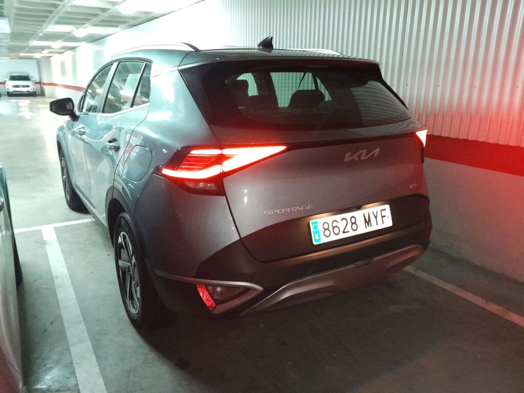 Foto 3 del anuncio Kia Sportage 1.6 T-GDi HEV 171kW (230CV) Drive 4x2  de Ocasión en Madrid