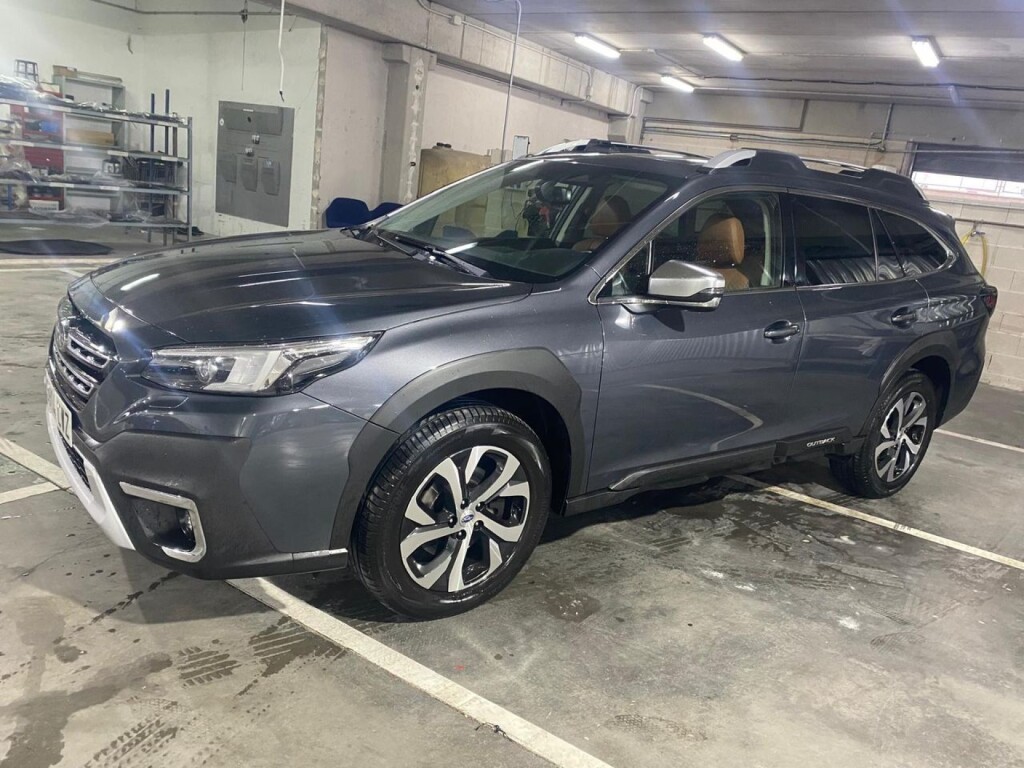 Foto principal del anuncio Subaru Outback 2.5i Touring CVT Lineartronic AWD  de Ocasión en Madrid