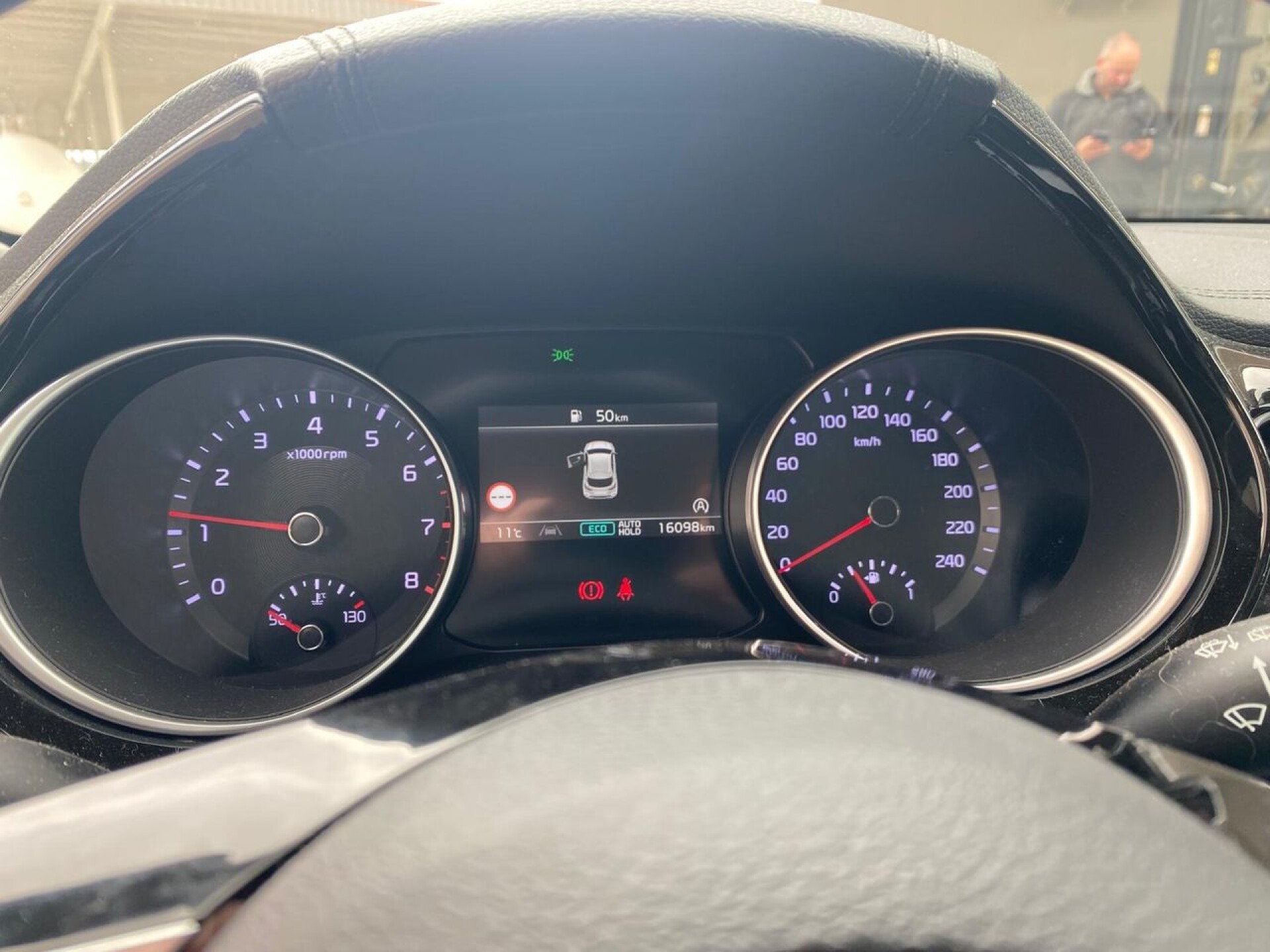 Foto 14 del anuncio Kia XCeed 1.5 MHEV iMT Tech 103kW (140CV)  de Ocasión en Madrid