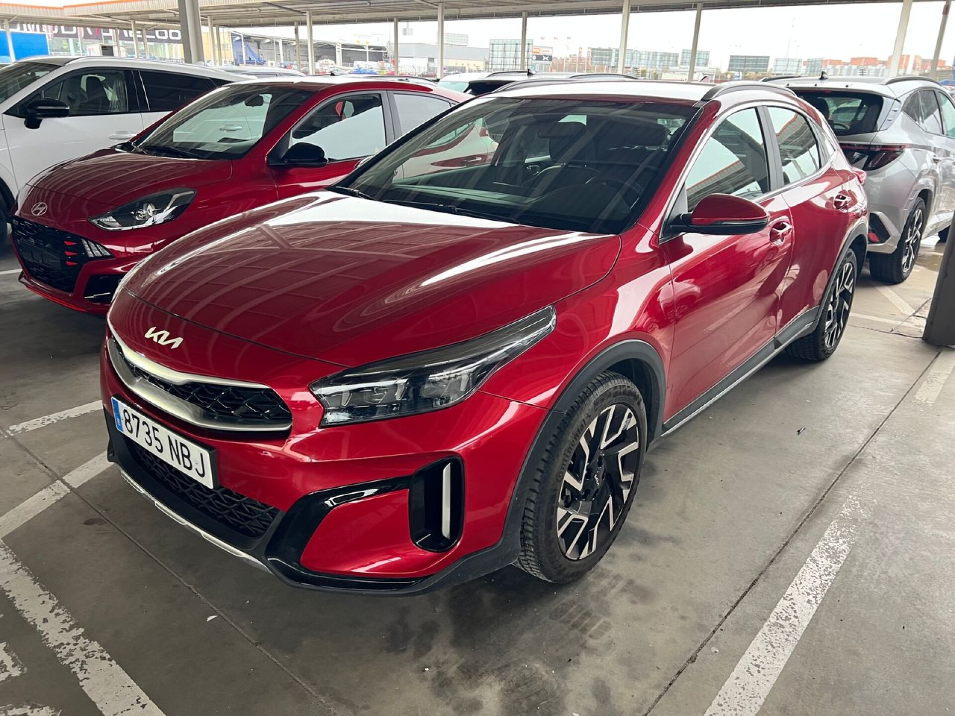 Foto principal del anuncio Kia XCeed 1.5 MHEV iMT Tech 103kW (140CV)  de Ocasión en Madrid