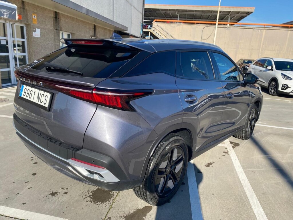 Foto 3 del anuncio Omoda 5 MY25 - Premium 1.6 TGDI 108kW (145cv)  de Ocasión en Madrid