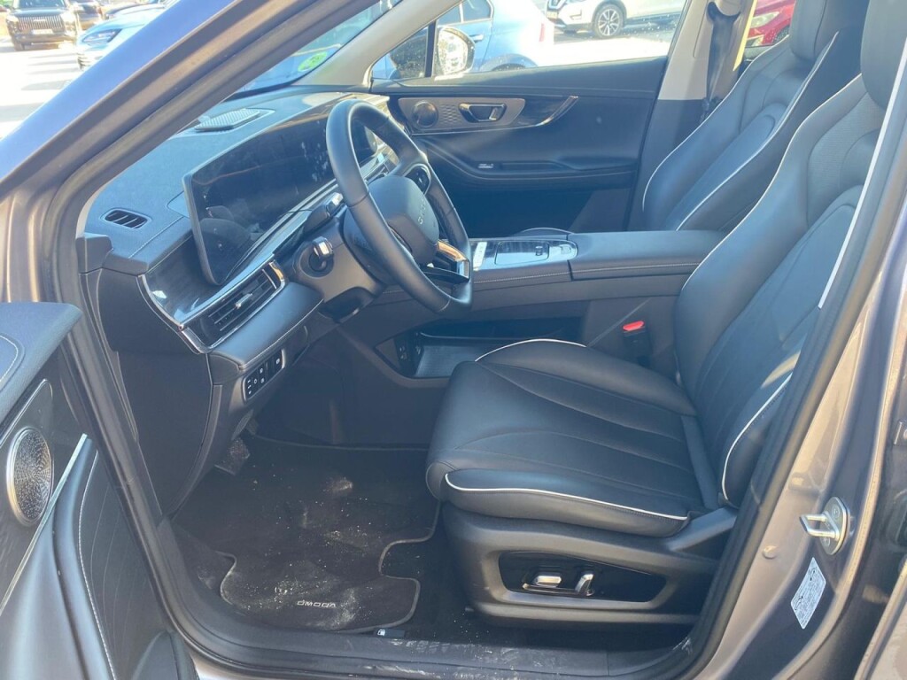 Foto 5 del anuncio Omoda 5 MY25 - Premium 1.6 TGDI 108kW (145cv)  de Ocasión en Madrid