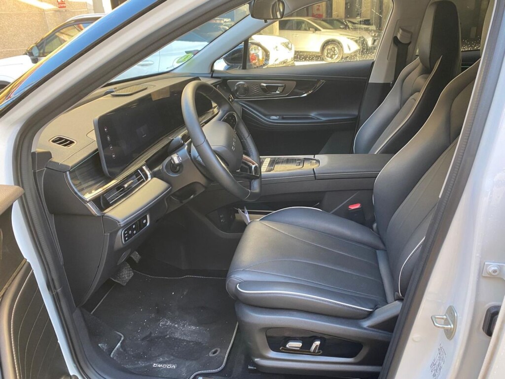 Foto 5 del anuncio Omoda 5 MY25 - Premium 1.6 TGDI 108kW (145cv)  de Ocasión en Madrid