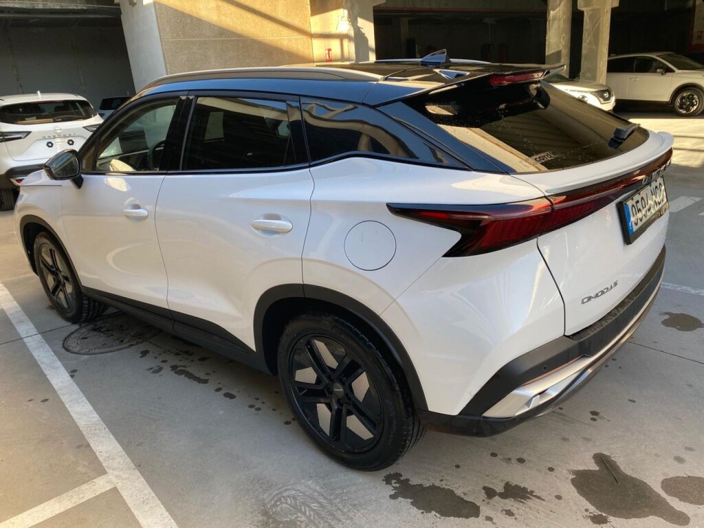 Foto 3 del anuncio Omoda 5 MY25 - Premium 1.6 TGDI 108kW (145cv)  de Ocasión en Madrid