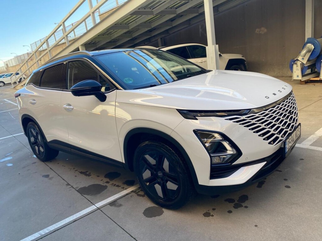 Foto 1 del anuncio Omoda 5 MY25 - Premium 1.6 TGDI 108kW (145cv)  de Ocasión en Madrid