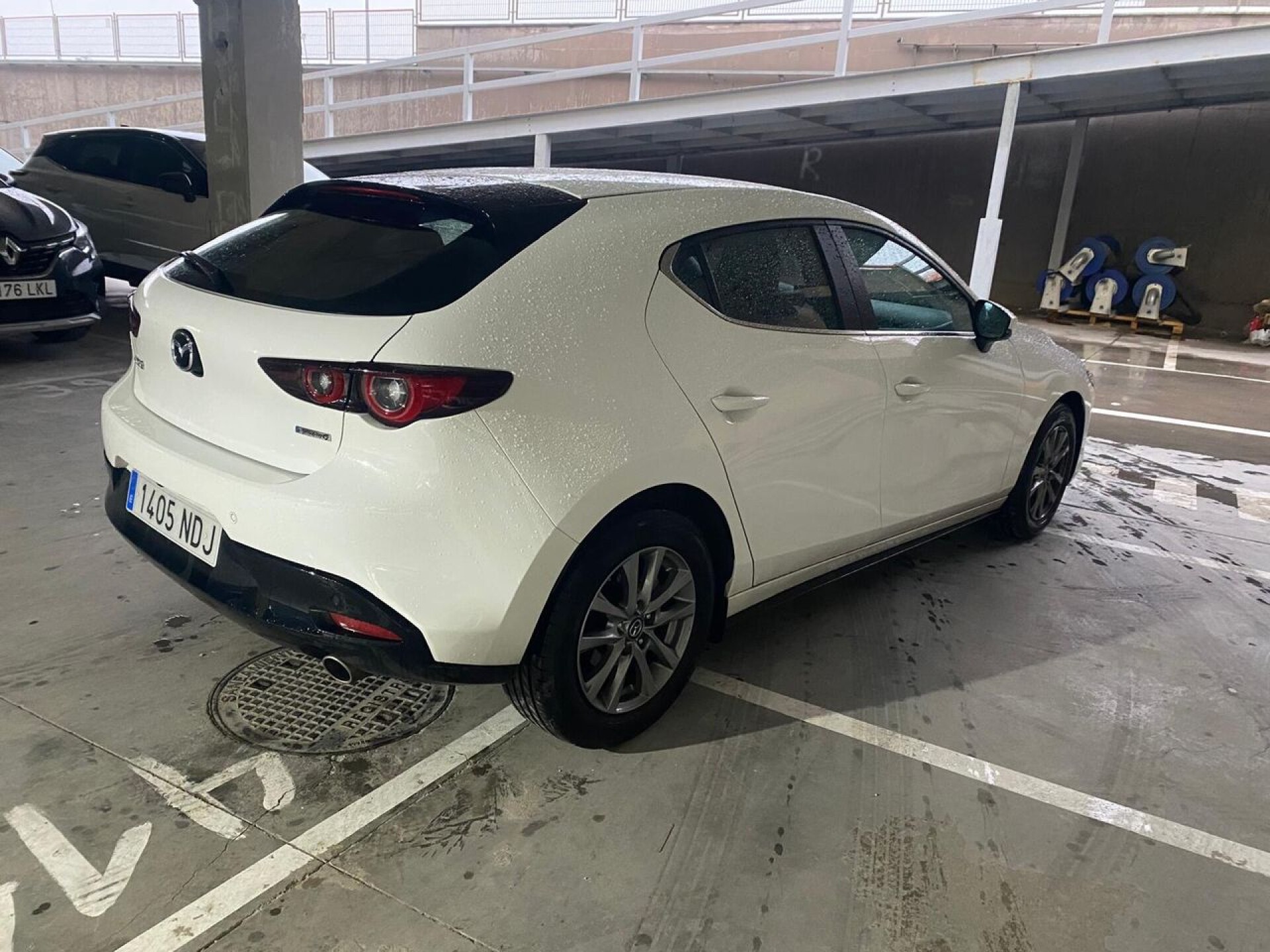 Foto 3 del anuncio Mazda 3 2.5L E-SKY G MHEV 103kW 6AT Centre-line  de Ocasión en Madrid