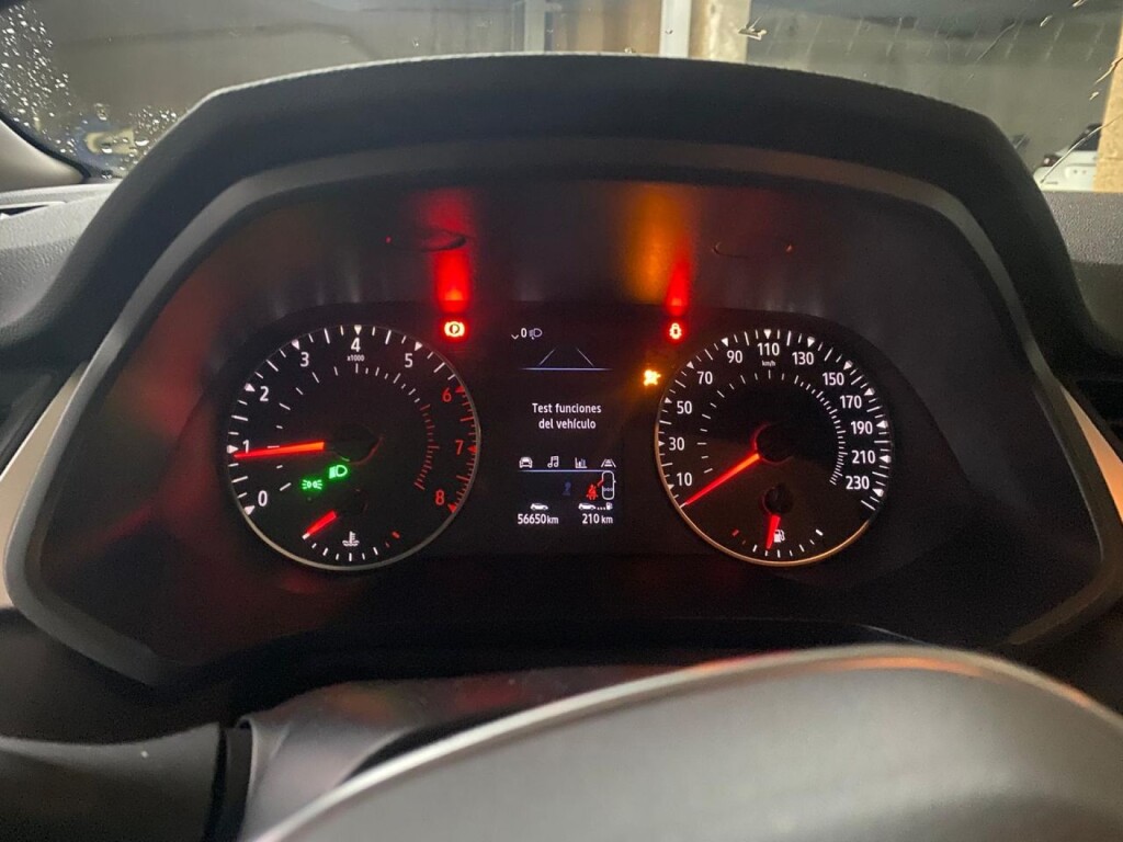 Foto 6 del anuncio Renault Captur Intens TCe 74kW (100CV)  de Ocasión en Madrid