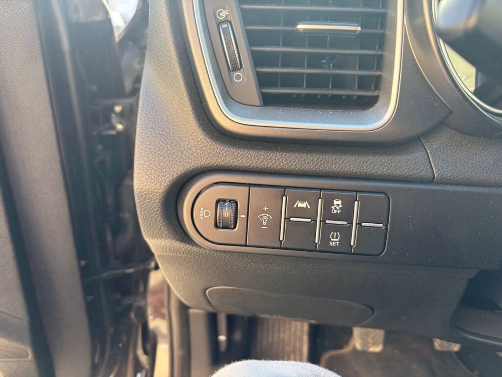 Foto 11 del anuncio Kia Ceed 1.0 T-GDi 74kW (100CV) Drive  de Ocasión en Madrid