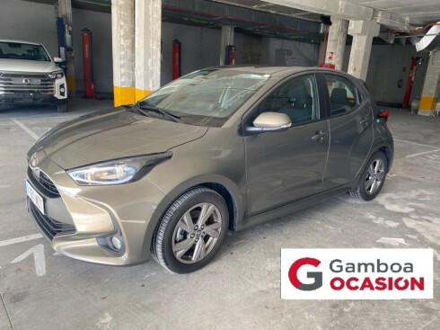 Foto principal del anuncio Toyota Yaris 1.5 120H Active Plus  de Ocasión en Madrid