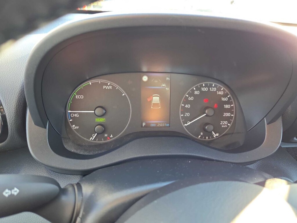 Foto 6 del anuncio Toyota Yaris 1.5 120H Active Plus  de Ocasión en Madrid