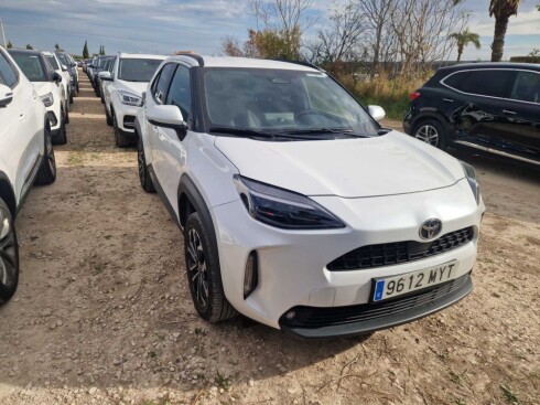 Foto impresión del anuncio Toyota Yaris Cross 1.5 120H Active Plus  de Ocasión en Madrid