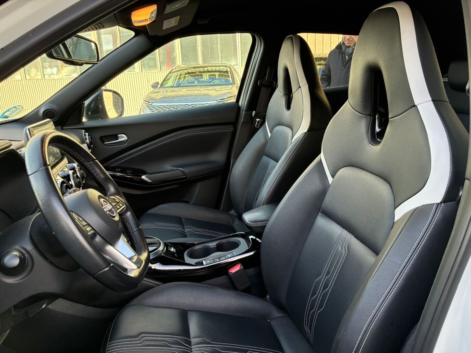 Foto 7 del anuncio Nissan Juke 1.6 Hybrid 105kW(145CV) Première Edition DCT de Ocasión en Madrid