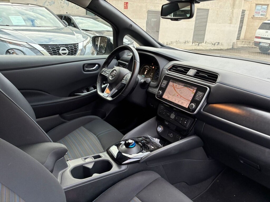 Foto 8 del anuncio Nissan Leaf 40kWh N-Connecta  de Ocasión en Madrid