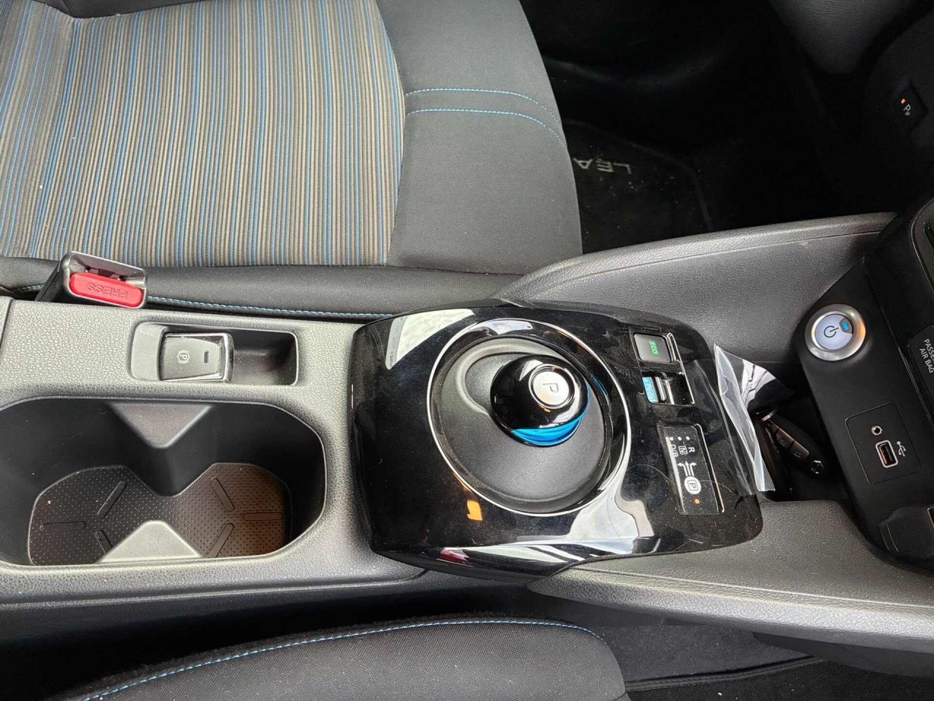 Foto 15 del anuncio Nissan Leaf 40kWh N-Connecta  de Ocasión en Madrid