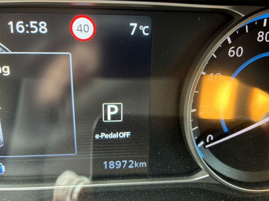 Foto 14 del anuncio Nissan Leaf 40kWh N-Connecta  de Ocasión en Madrid