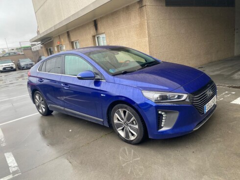 Foto impresión del anuncio Hyundai IONIQ 1.6 GDI HEV Tecno DCT  de Ocasión en Madrid