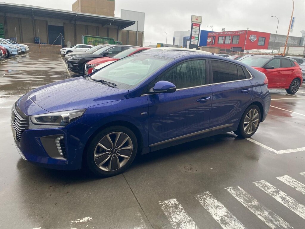Foto principal del anuncio Hyundai IONIQ 1.6 GDI HEV Tecno DCT  de Ocasión en Madrid