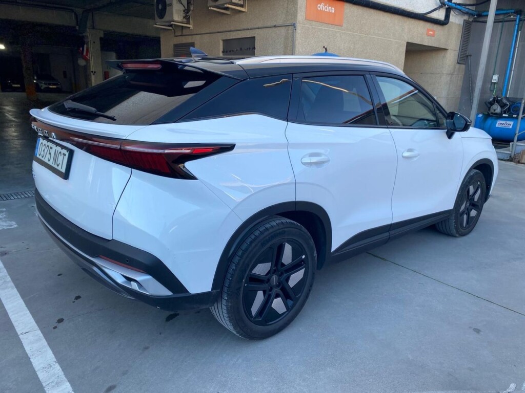 Foto 3 del anuncio Omoda 5 MY25 - Premium 1.6 TGDI 108kW (145cv)  de Ocasión en Madrid