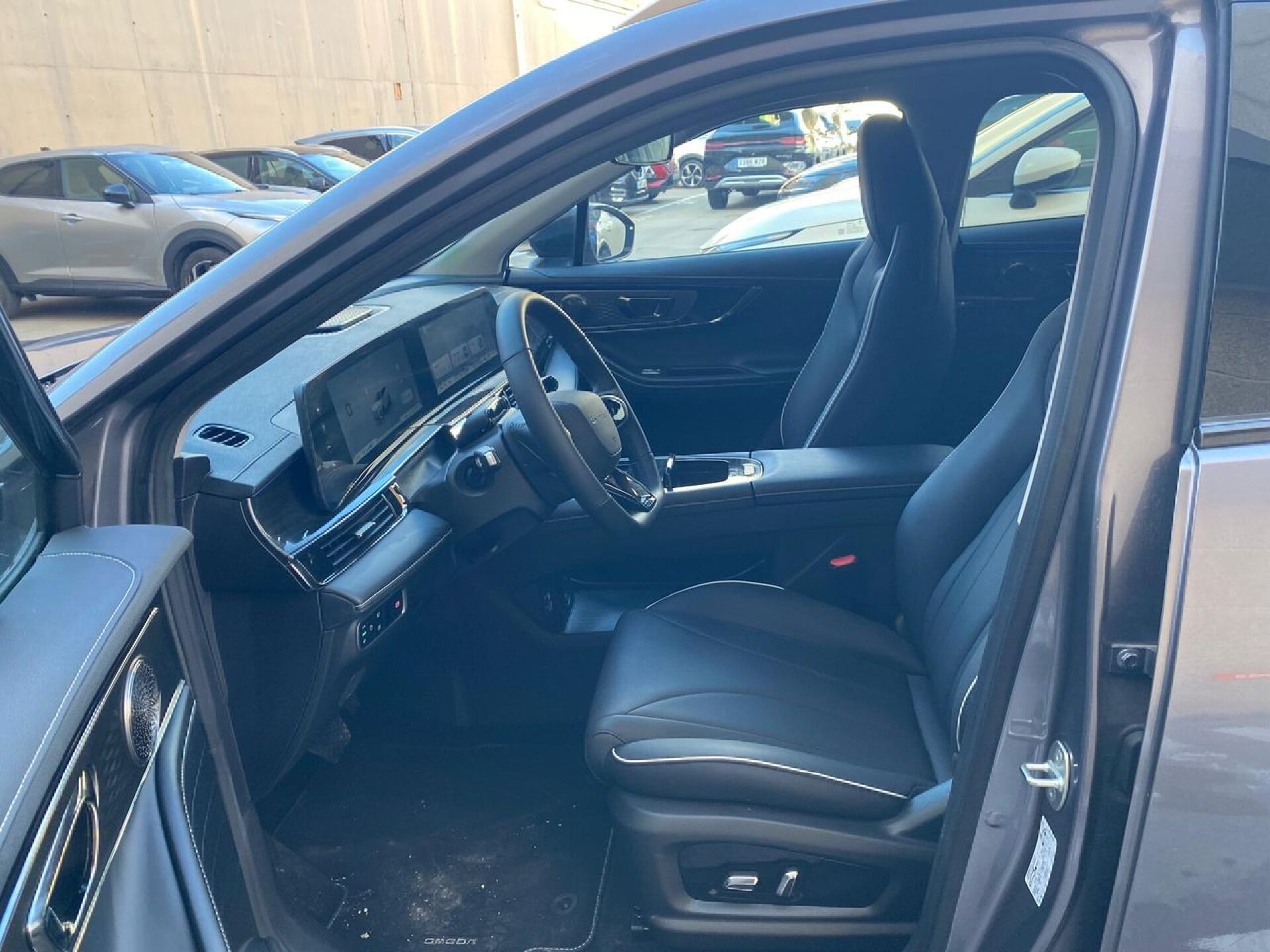 Foto 5 del anuncio Omoda 5 MY25 - Premium 1.6 TGDI 108kW (145cv)  de Ocasión en Madrid