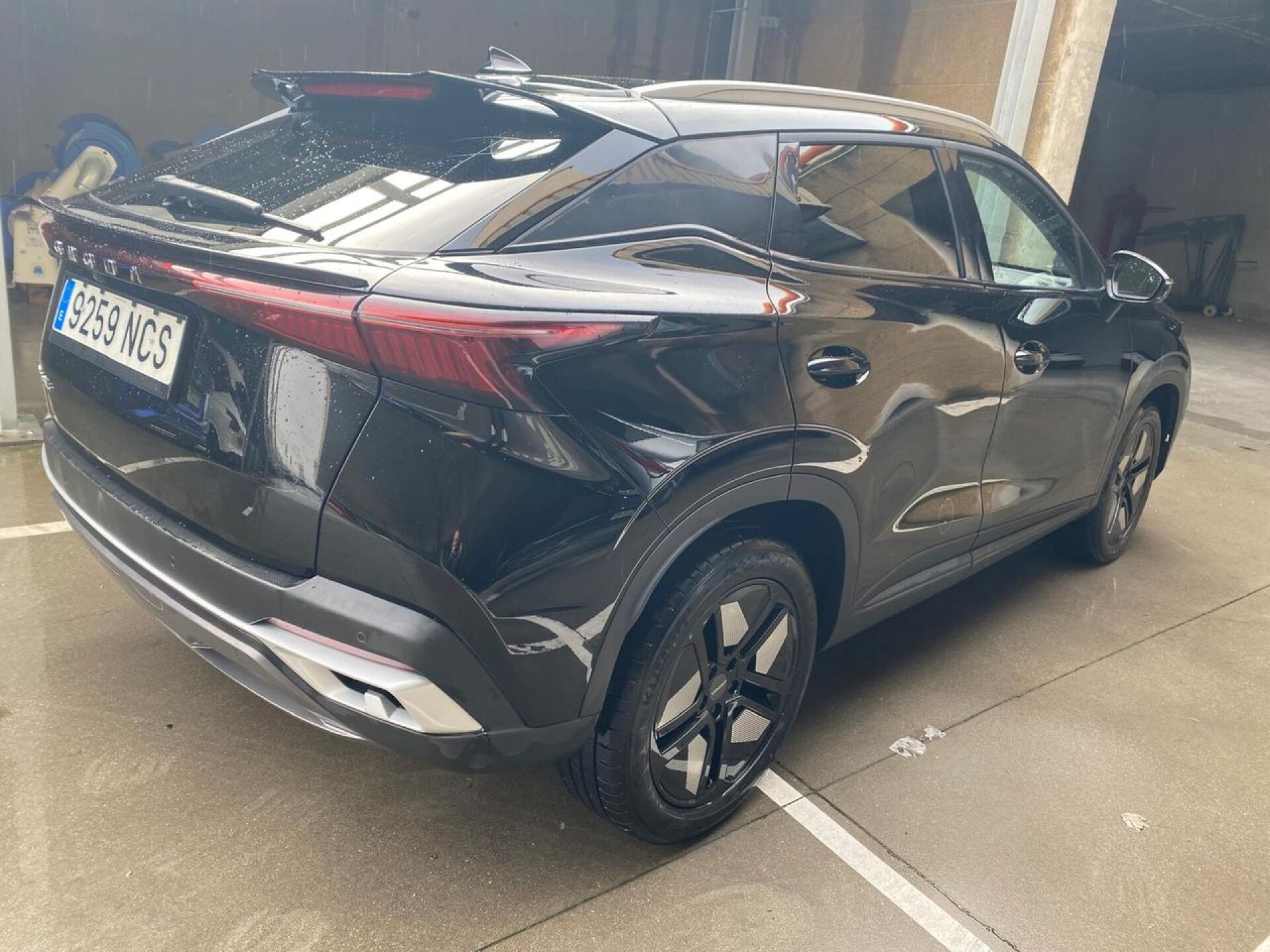 Foto 3 del anuncio Omoda 5 MY25 - Premium 1.6 TGDI 108kW (145cv)  de Ocasión en Madrid