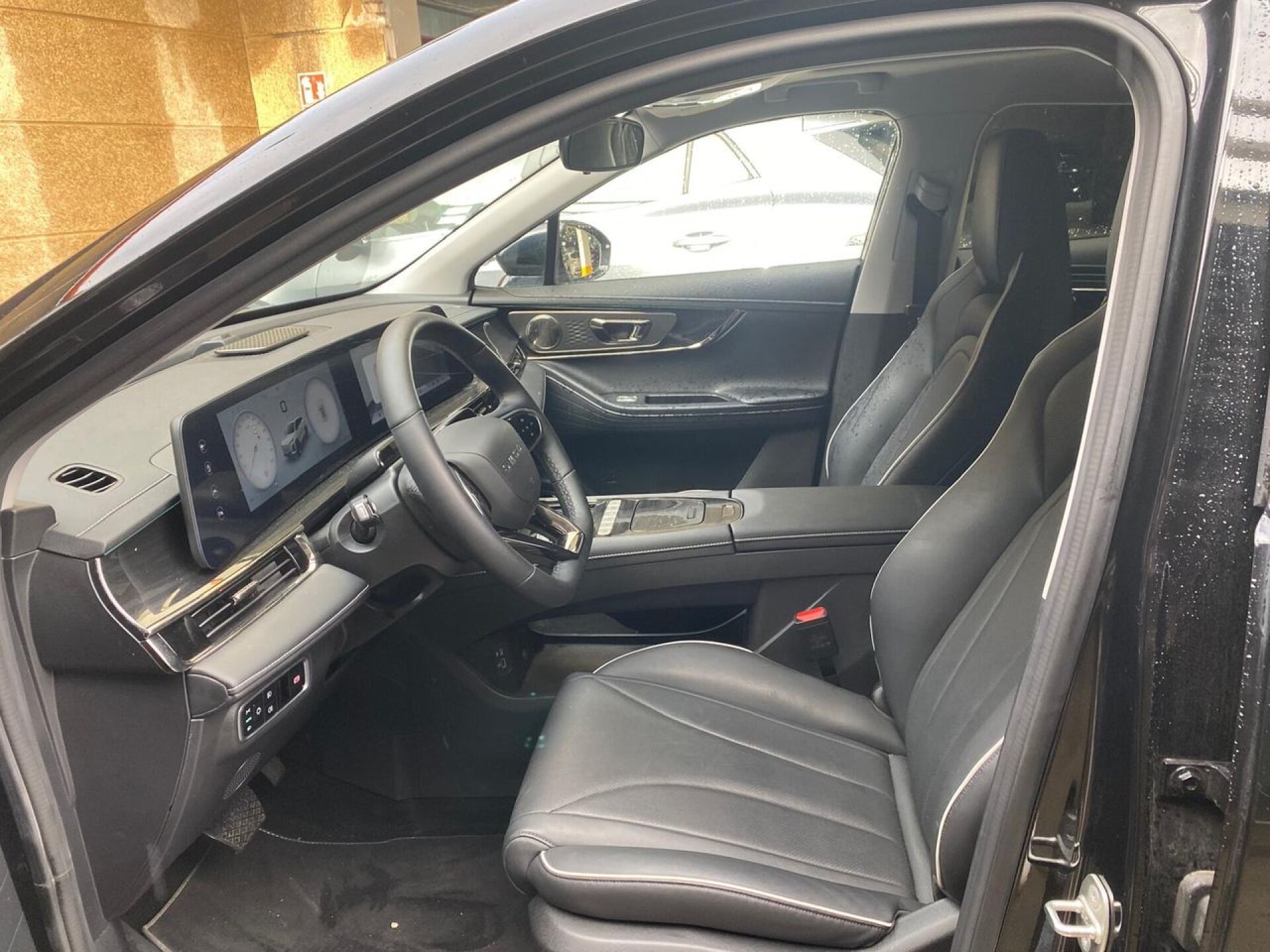 Foto 5 del anuncio Omoda 5 MY25 - Premium 1.6 TGDI 108kW (145cv)  de Ocasión en Madrid