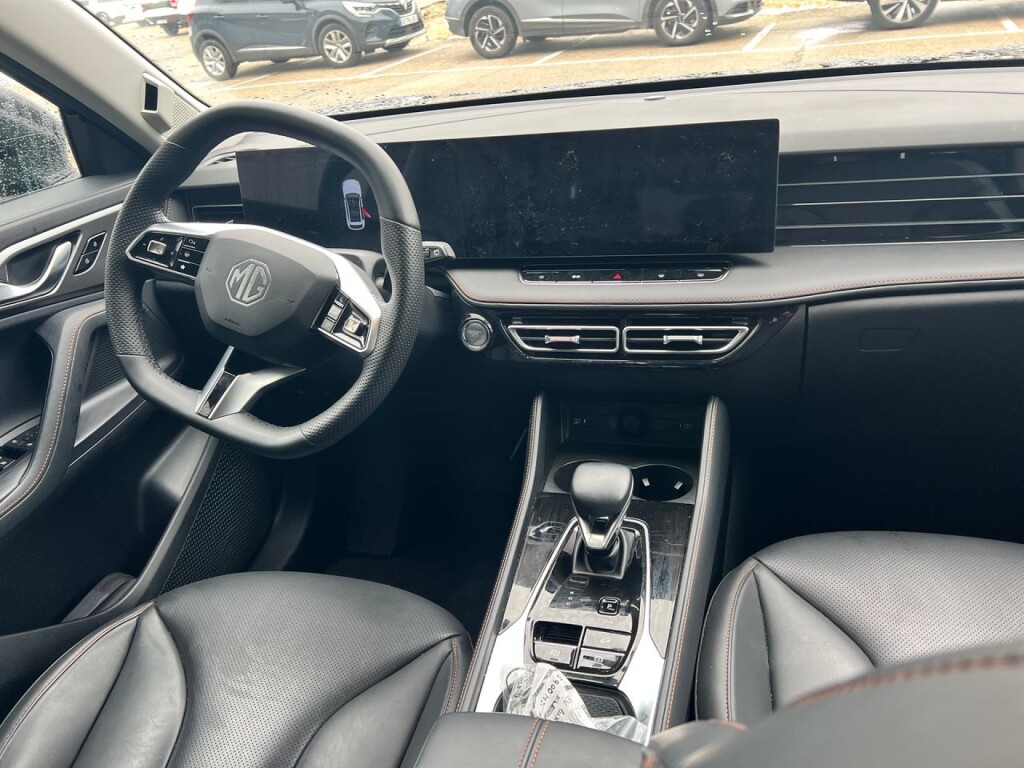 Foto 9 del anuncio MG HS 1.5T-GDI PHEV Luxury  de Ocasión en Madrid