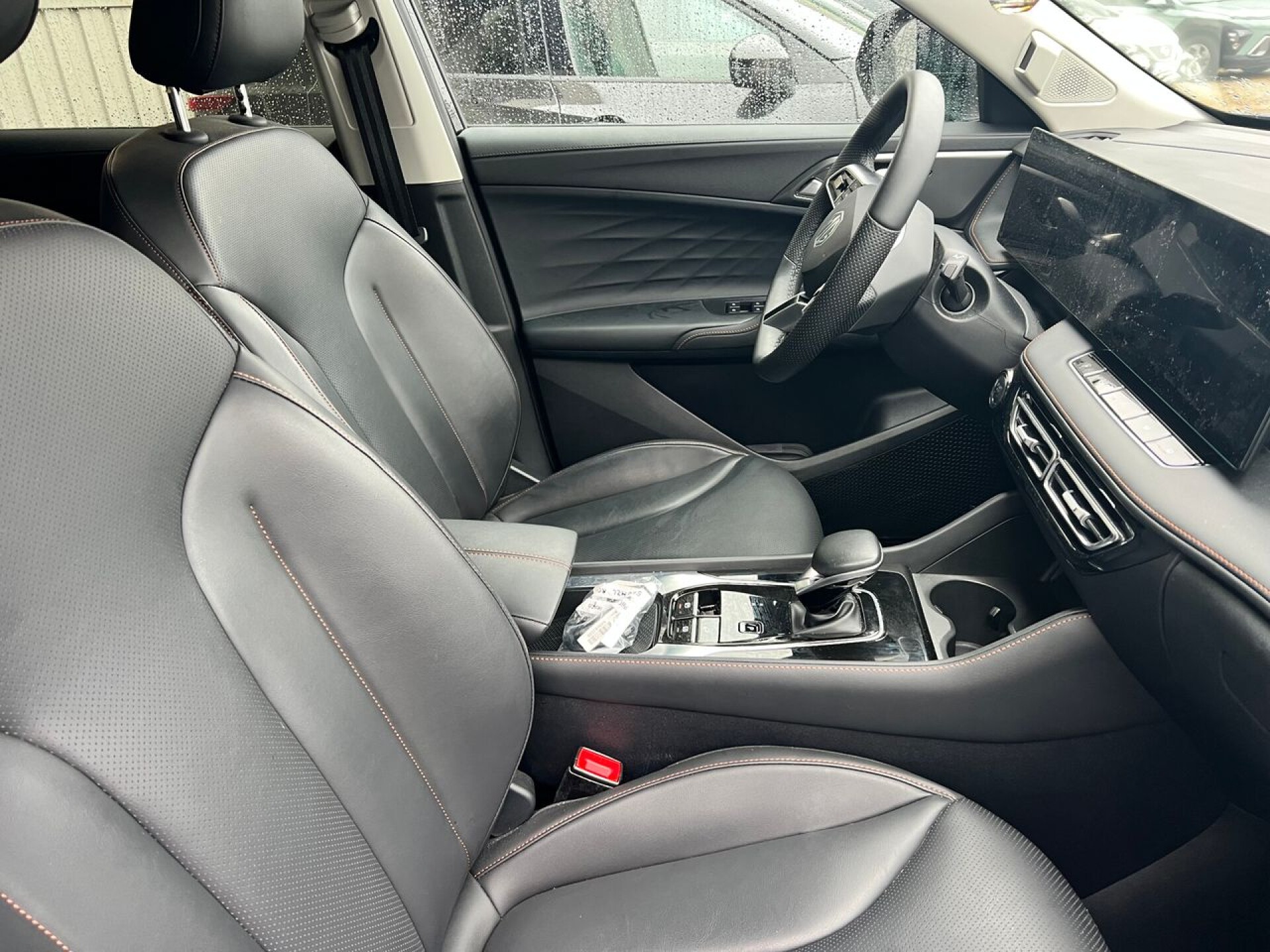 Foto 7 del anuncio MG HS 1.5T-GDI PHEV Luxury  de Ocasión en Madrid