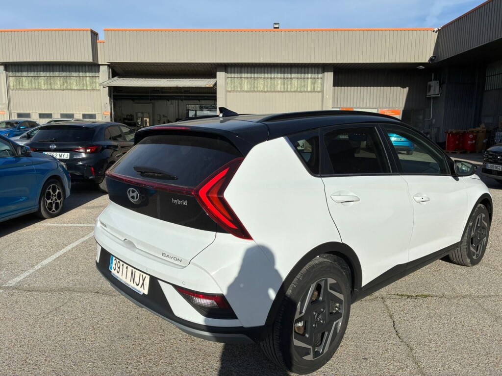 Foto 3 del anuncio Hyundai Bayon 1.0 TGDI 74kW (100CV) 48V Tecno DCT  de Ocasión en Madrid