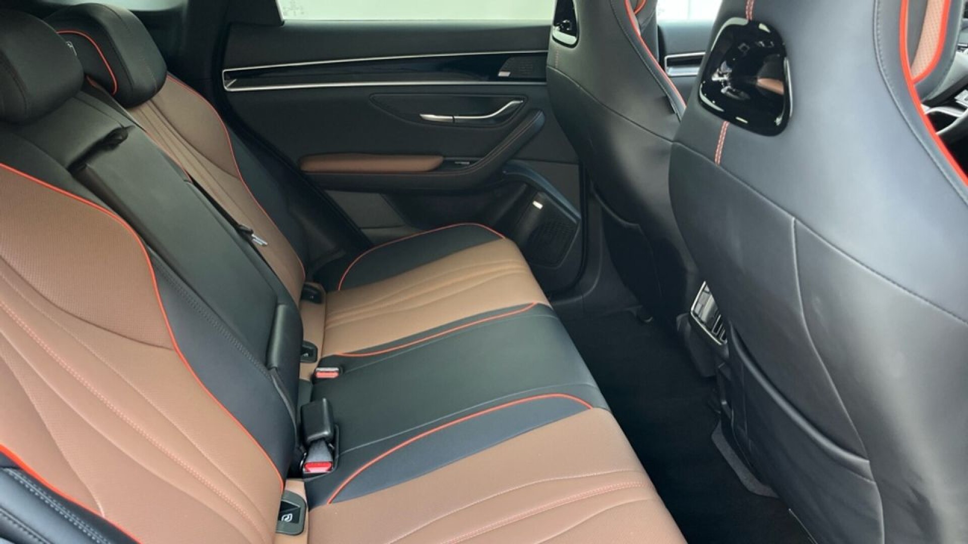 Foto 14 del anuncio BYD Seal U DM-i Comfort  de Ocasión en Madrid