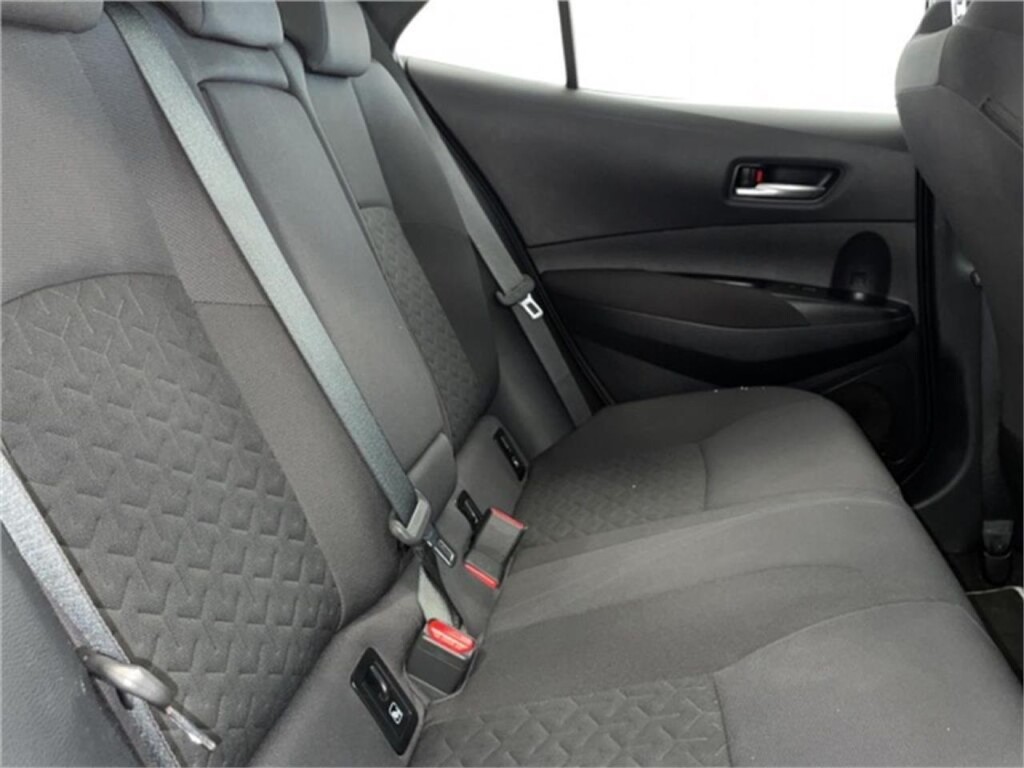 Foto 10 del anuncio Toyota Corolla 5P Active Tech 125H e-CVT  de Ocasión en Madrid