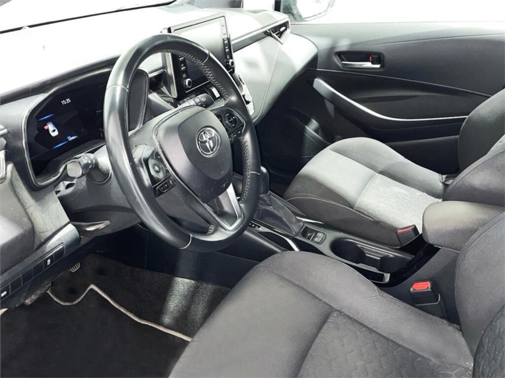 Foto 11 del anuncio Toyota Corolla 5P Active Tech 125H e-CVT  de Ocasión en Madrid