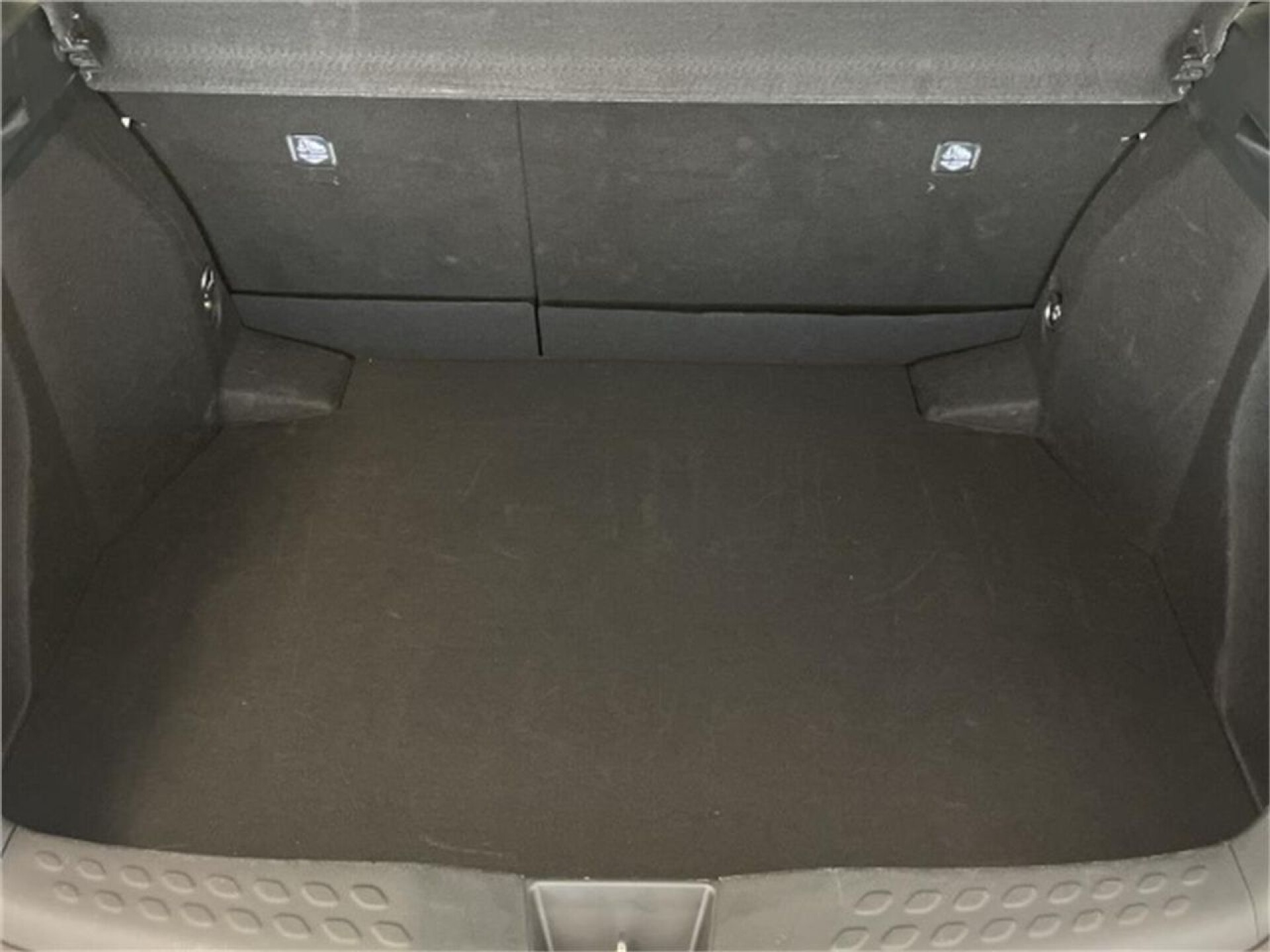 Foto 5 del anuncio Toyota C-HR 5P Active 125H e-CVT  de Ocasión en Madrid